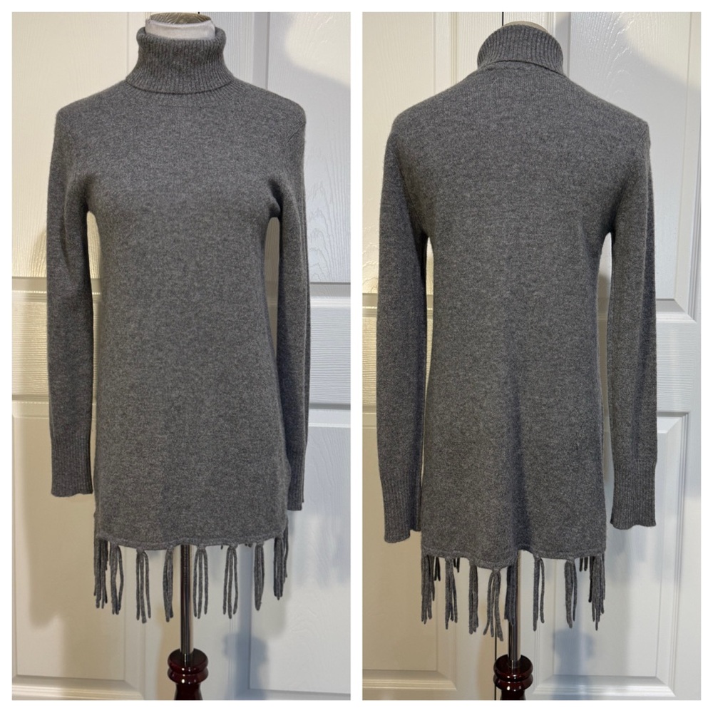 Cashmere! Neiman Marcus Gray Cashmere Turtleneck Tassel Fringe Edge Sweater